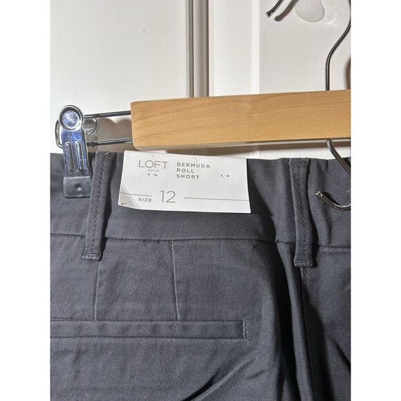 Loft Bermuda Roll Shorts Womens size 12 Stretch Dark Gray Mid Rise New - Picture 3 of 8